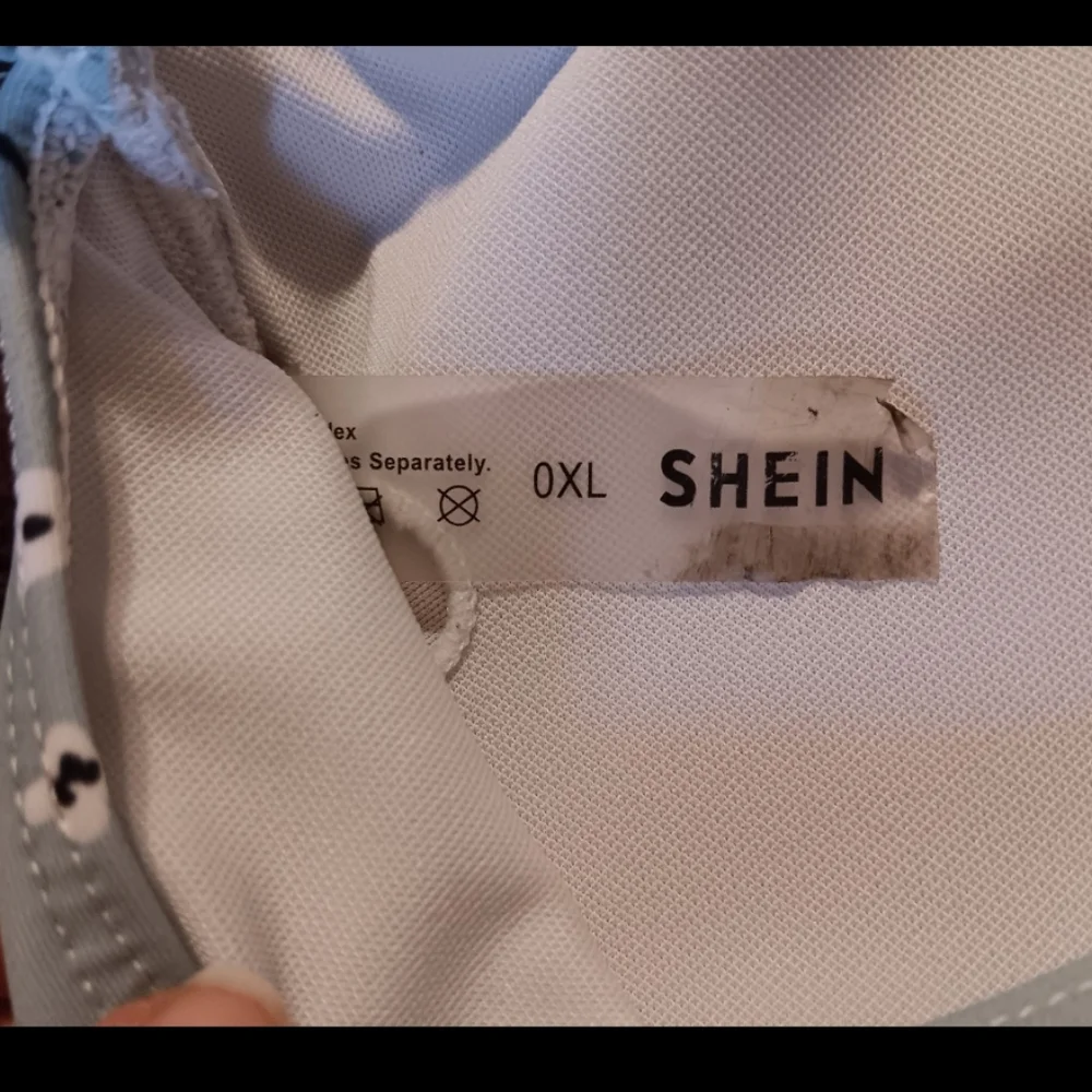 SHEIN Ruffled Bikini - Picture 5 of 6